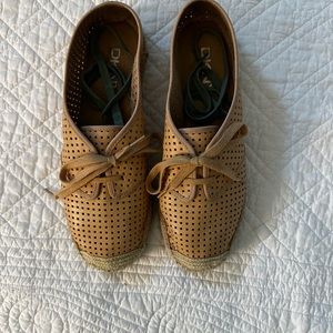 DKNY LACE UP shoes with additional laces
